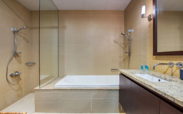 R&H Emerald Tiara Palm