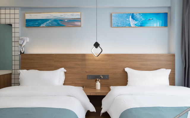 Haikou Blue Sky Apartment