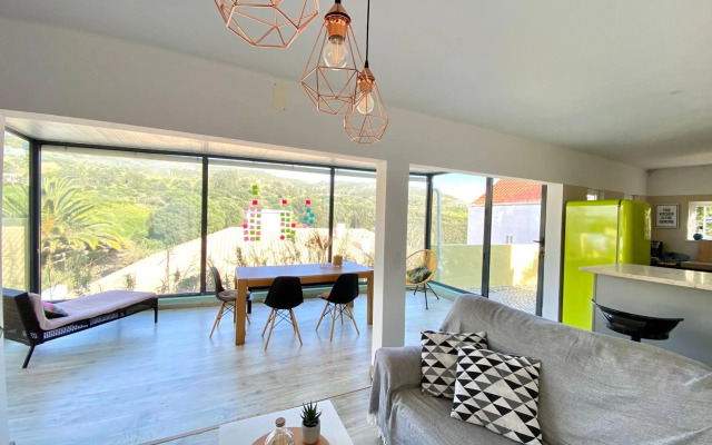 Bela Sesimbra beach house