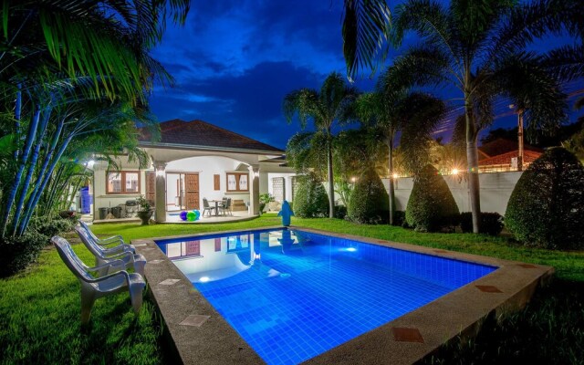 Sunshine Pool Villa