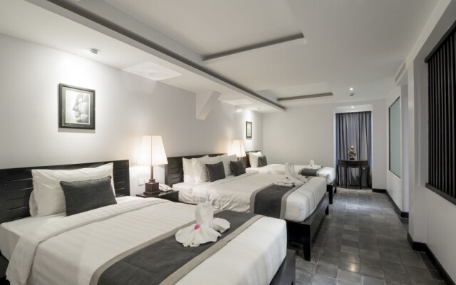 The Cyclo Residence Suite