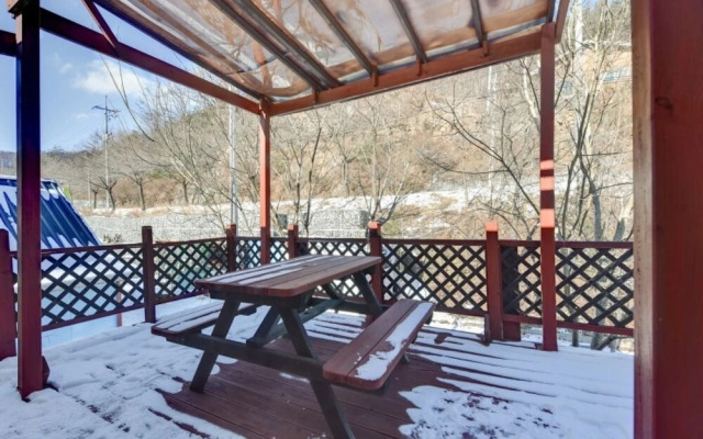 Yecheon Mulmalgeun Sangol Pension