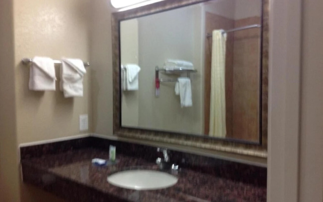 Yorktown Inn And Suites