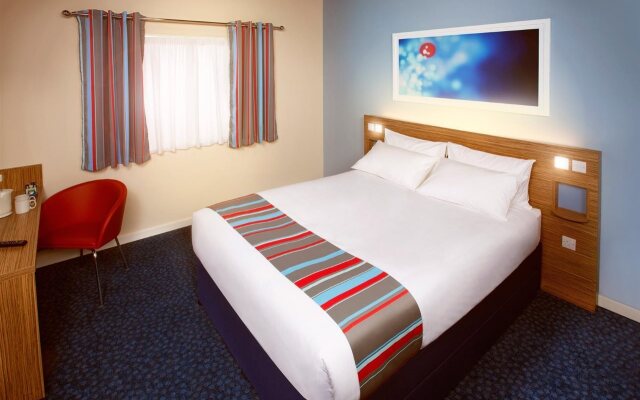 Travelodge Medway M2