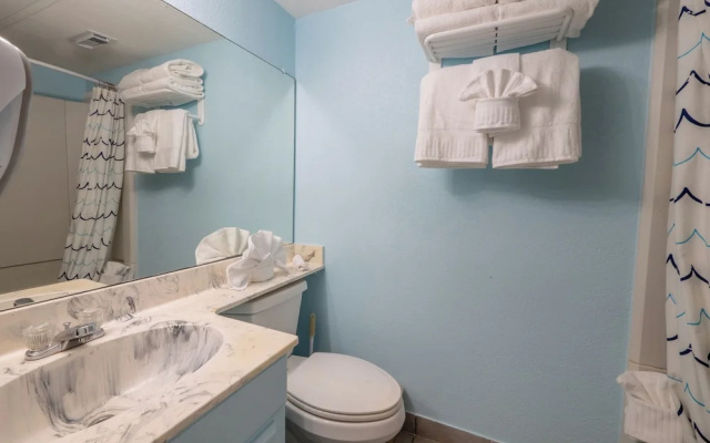 Relax by the Beach by Ryson Vacation Rentals