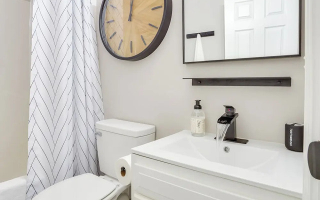 Modern Townhome: Walk to Tennessee Tech University