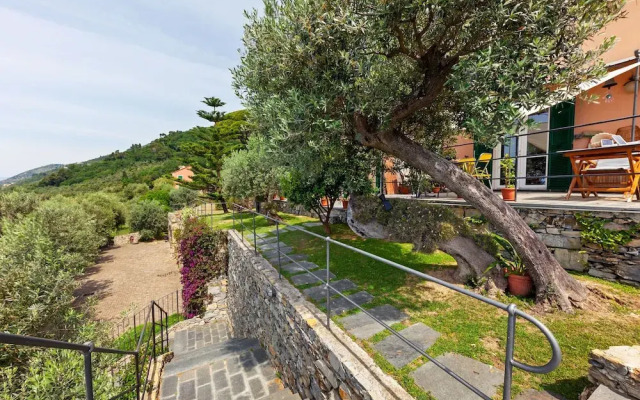 Lovely Apartment in Villa With Garden