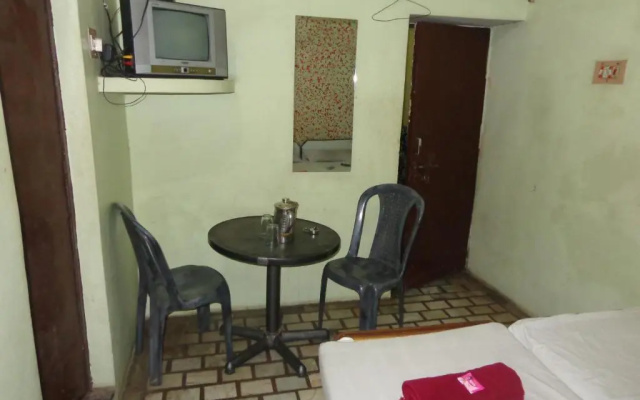 Luxmi Hotel