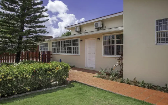 Hello Summer! 4 Bedroom Villa