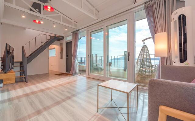 yellow submarine spa pension