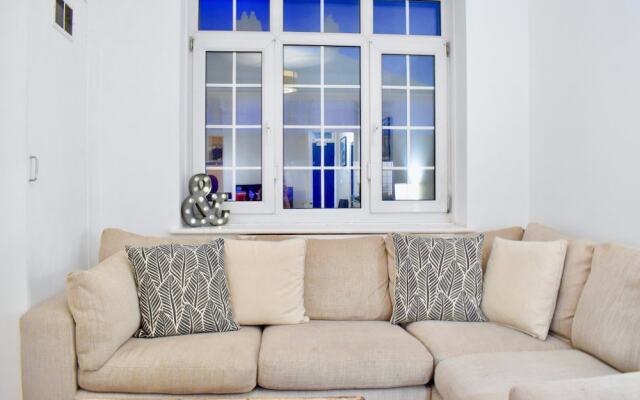 Central 1 Bedroom Flat Next to Tower Bridge