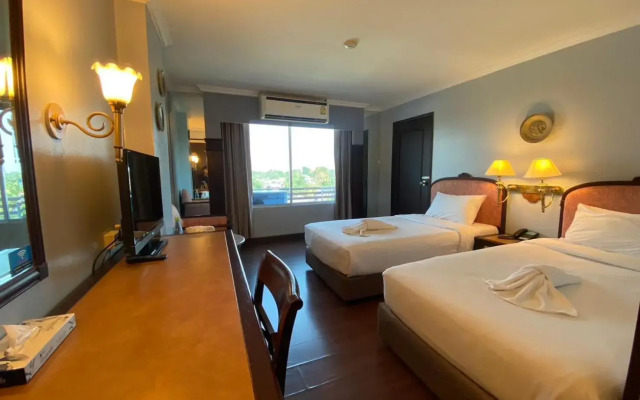 Mayflower Grande Hotel Phitsanulok