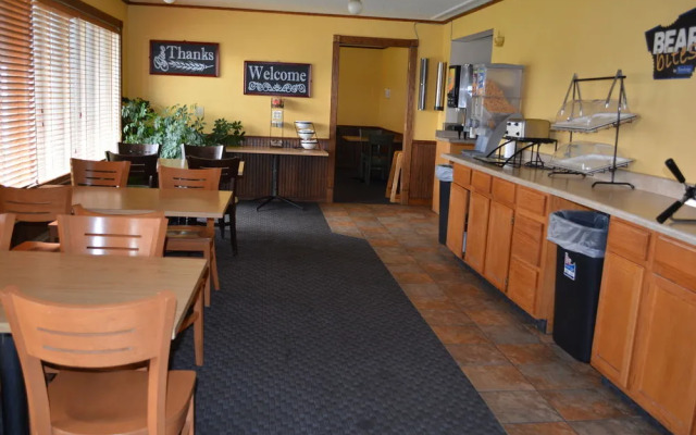 Travelodge Grand Forks