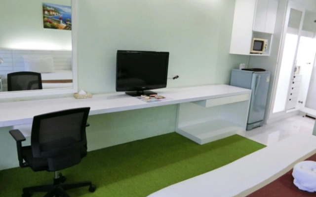 V Verve Service Apartment Hotel