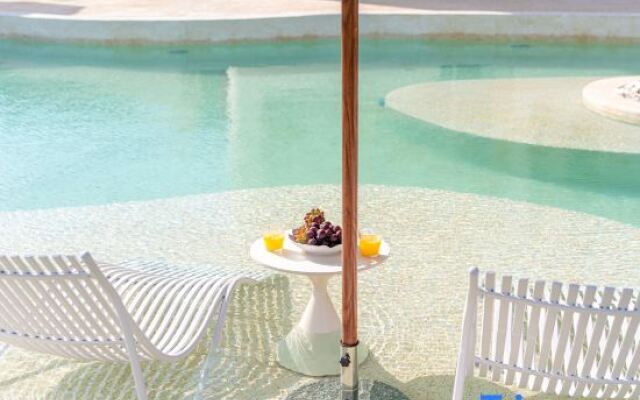 Honey Vacation Manor