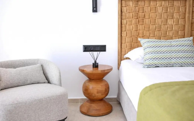 La Maltese Boutique Paros