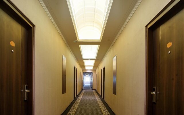 Adhiwangsa Hotel & Convention Hall