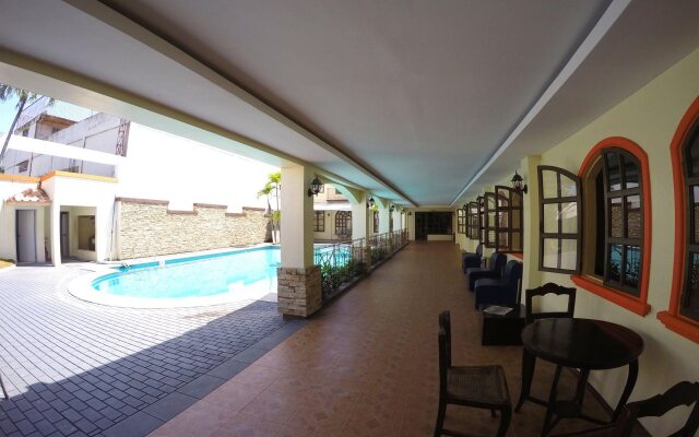 Ivory Hotel & Suites