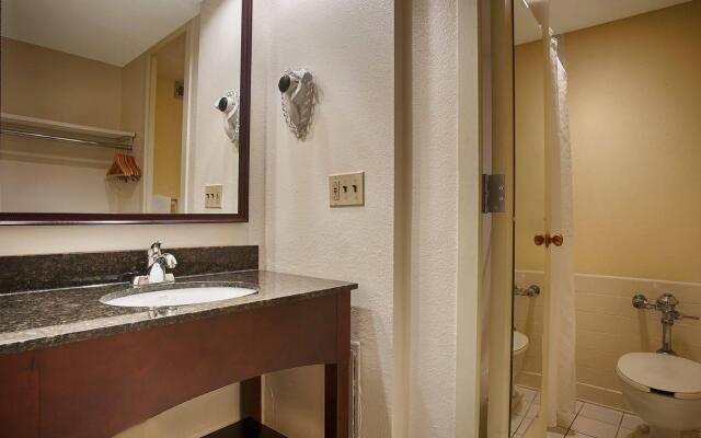 Old Colony Inn Alexandria