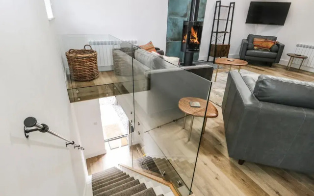 Bank Hurst Coach House