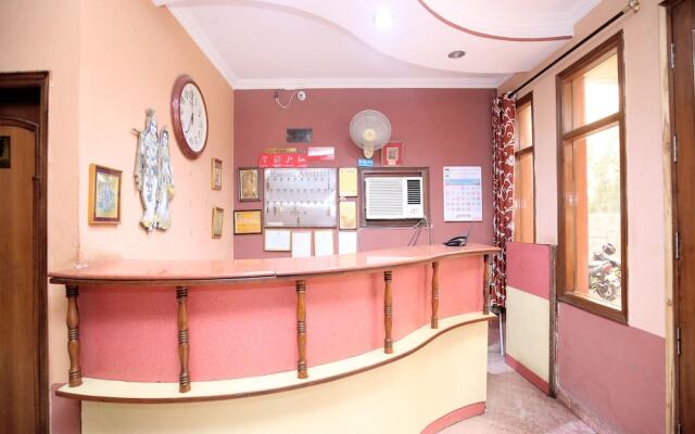 OYO 17381 Hotel City Look