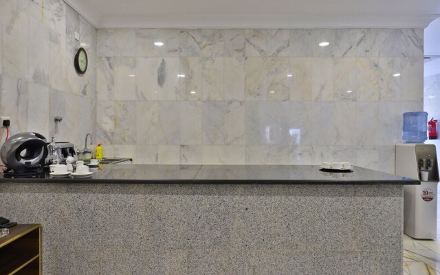 OYO 323 Aknan Ohod Hotel