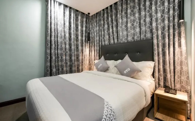 Oyo 207 Bay Area Suites Near Philippine General Hospital