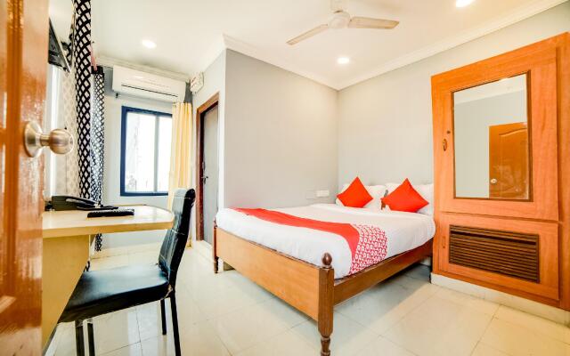 OYO 63506 Dhana Sri Residency