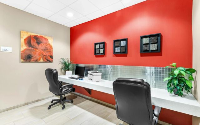Quality Inn & Suites Columbus
