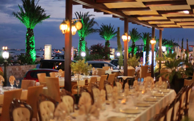 Hotel Palace Marina Dinevi