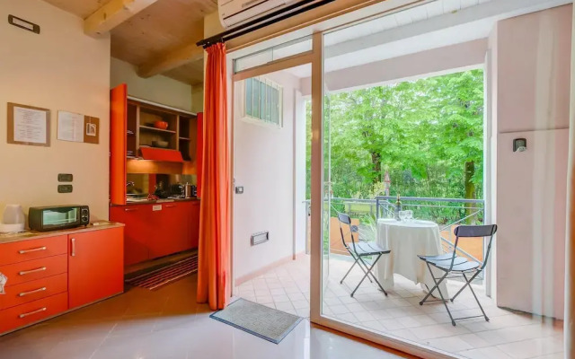 Orange Apartment Desenzano With Wi-fi
