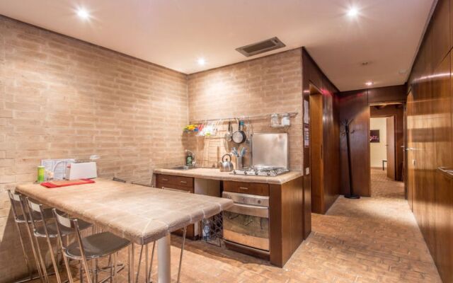 Elegant Campo dei Fiori