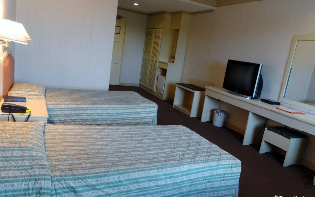 Orange Grove Hotel