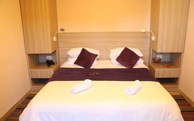 HOtello Guest Suites