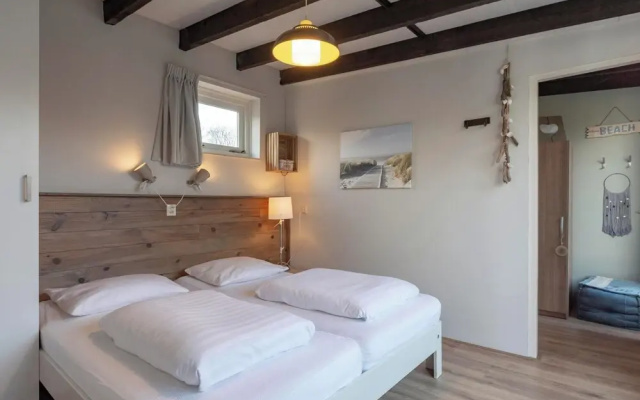 Bungalow Sint Maartenszee Near the Beach