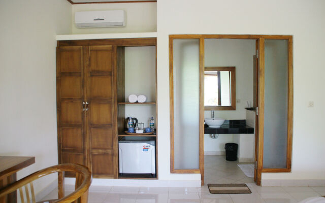 Puri Sari Beach Hotel