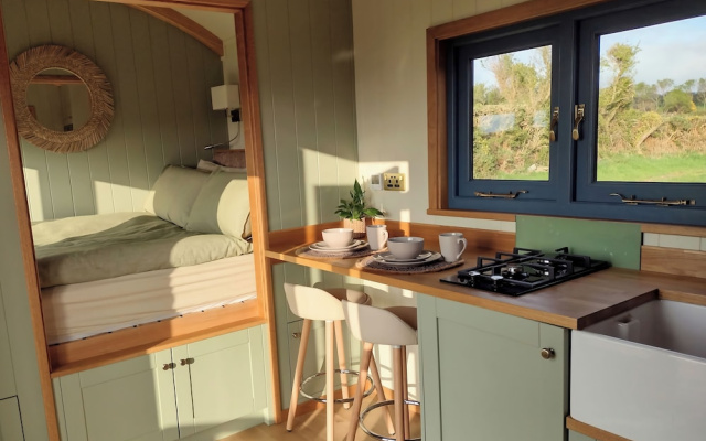 Fir Tree Shepherd's Hut