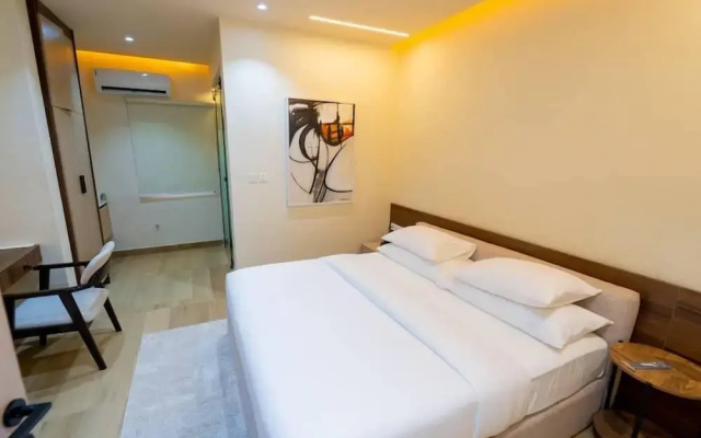 7EVEN Suites