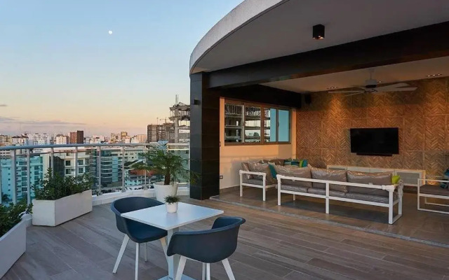UPSCALE 1BR near BLUE MALL Rooftop YellowKey