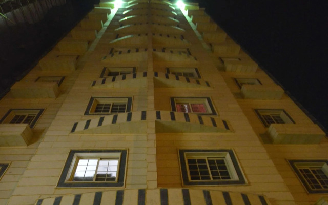 Leader Apartments