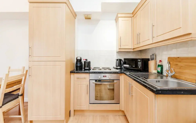 Kings Road Apartments