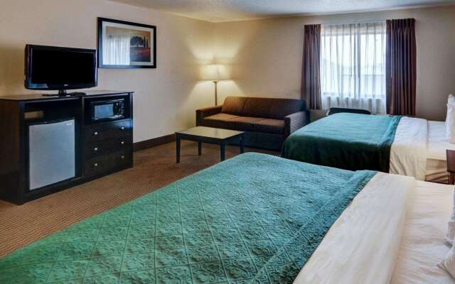 Quality Inn & Suites Wichita Falls I-44