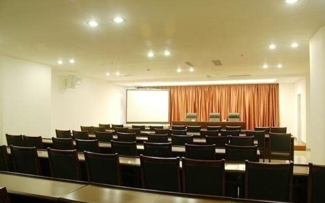 Donghai Hotel