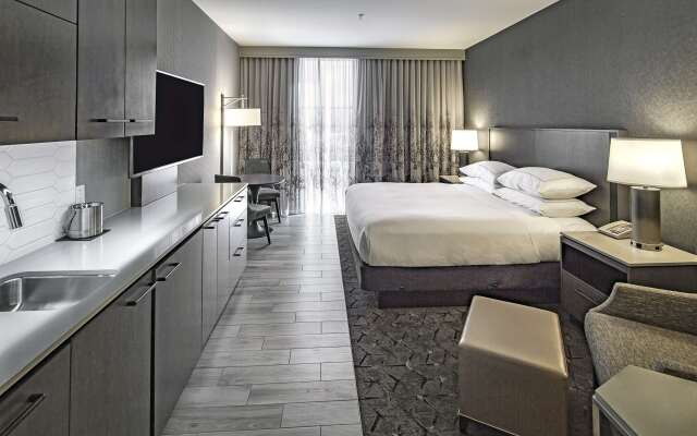 DoubleTree by Hilton Hotel Modesto