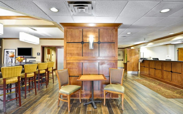 Hampton Inn Memphis-Poplar