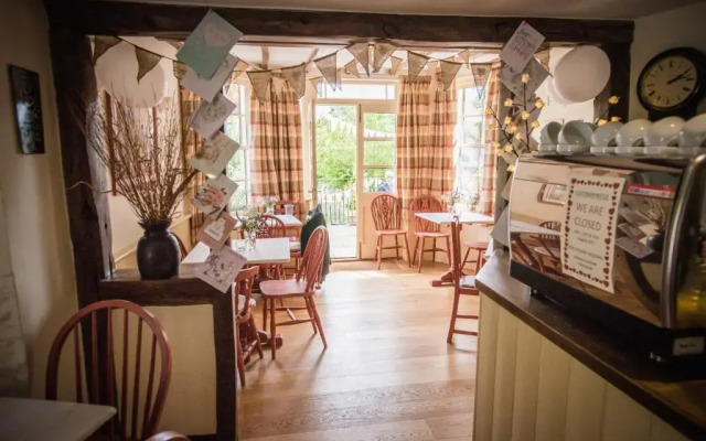 Swan House Tea Room