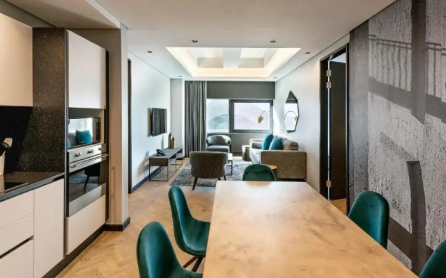 The Onyx Apartment Hotel by NEWMARK