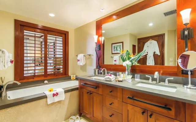 Hale Papakea Ko Olina Beachfront Villa w/ Views