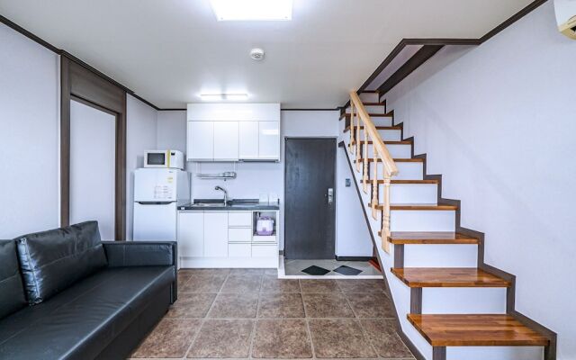 Gangneung Pension Sea and - Pet Friendly