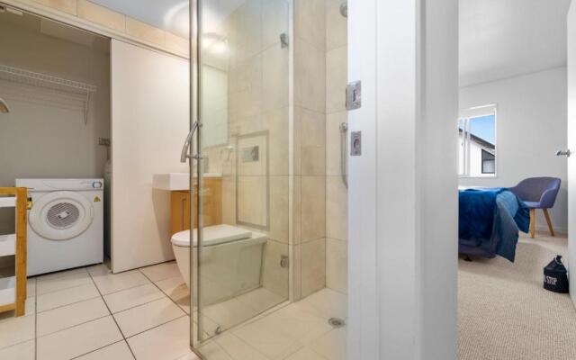 The Lake Life - Taupo Central Holiday Apartment